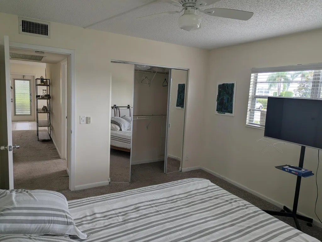 589 Fanshaw O Boca Raton FL 33434