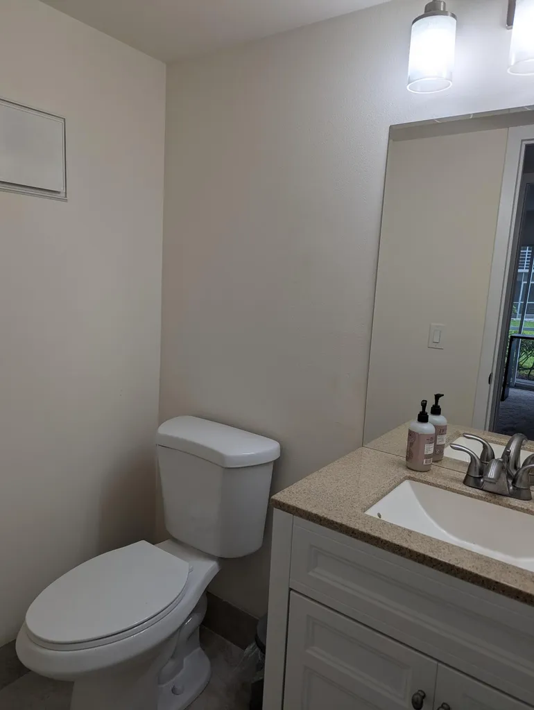 589 Fanshaw O Boca Raton FL 33434