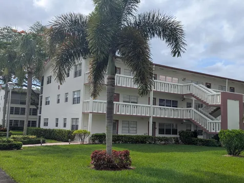 589 Fanshaw O Boca Raton FL 33434
