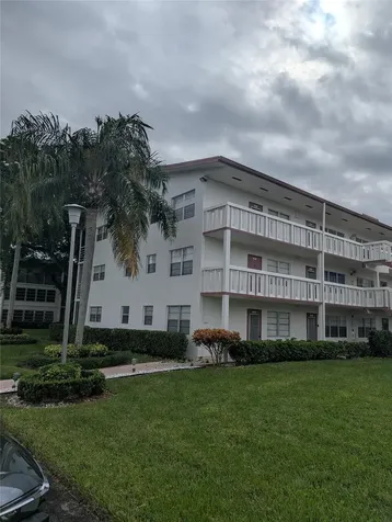 589 Fanshaw O Boca Raton FL 33434