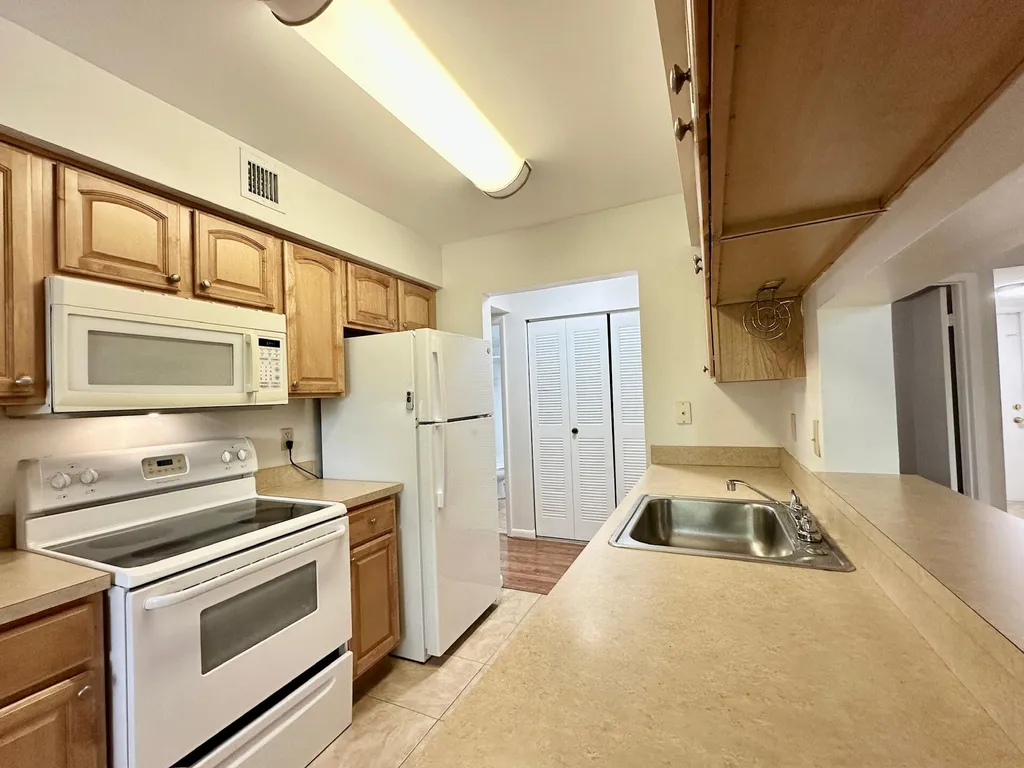 9877 Westview Drive Coral Springs FL 33076