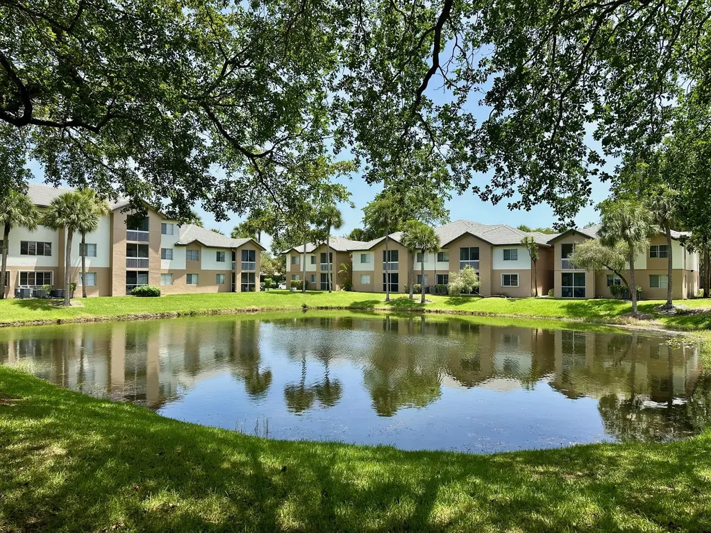 9877 Westview Drive Coral Springs FL 33076