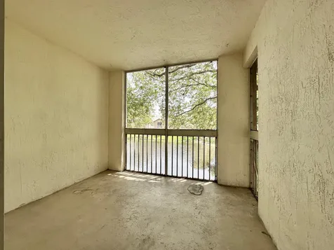 9877 Westview Drive Coral Springs FL 33076