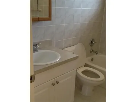 8841 NW 14th Street Pembroke Pines FL 33024