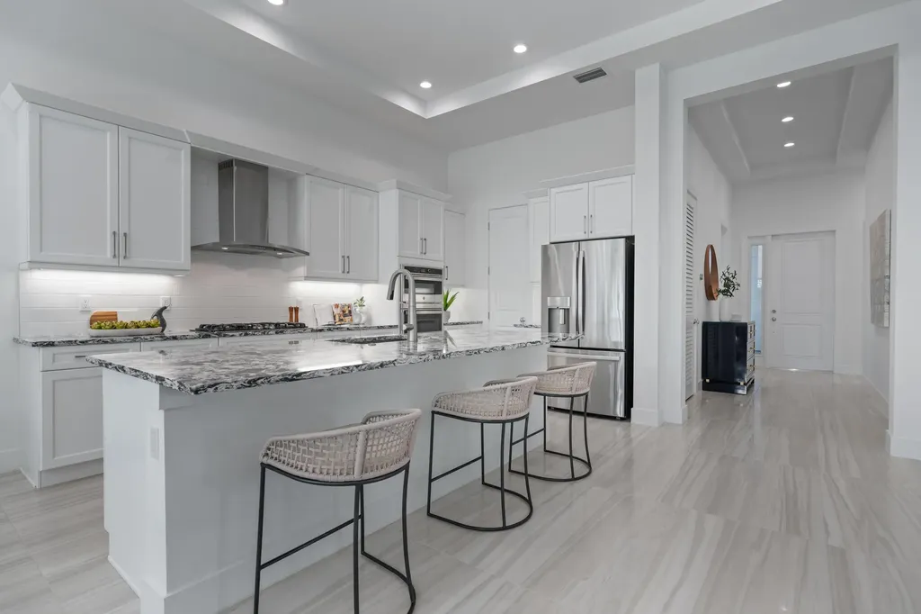 13710 Artisan Circle Palm Beach Gardens FL 33418