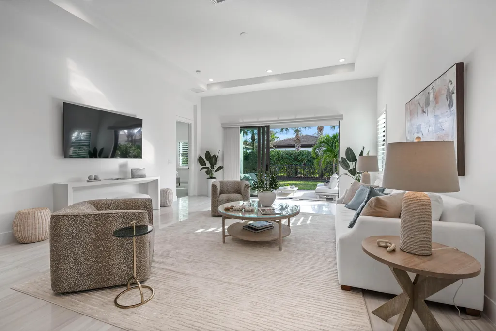 13710 Artisan Circle Palm Beach Gardens FL 33418