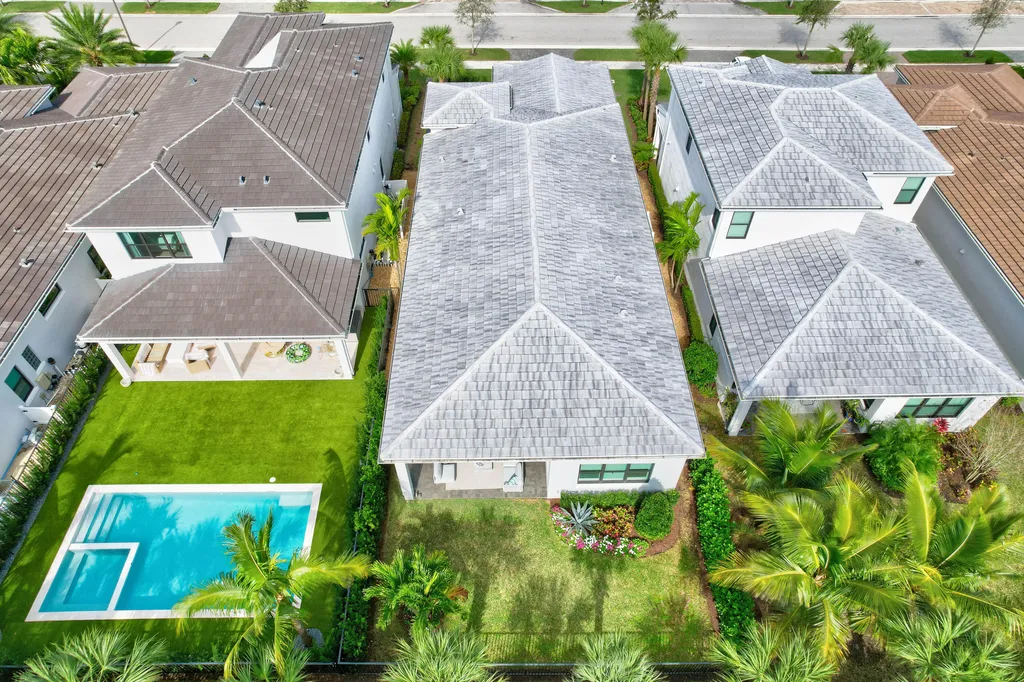 13710 Artisan Circle Palm Beach Gardens FL 33418