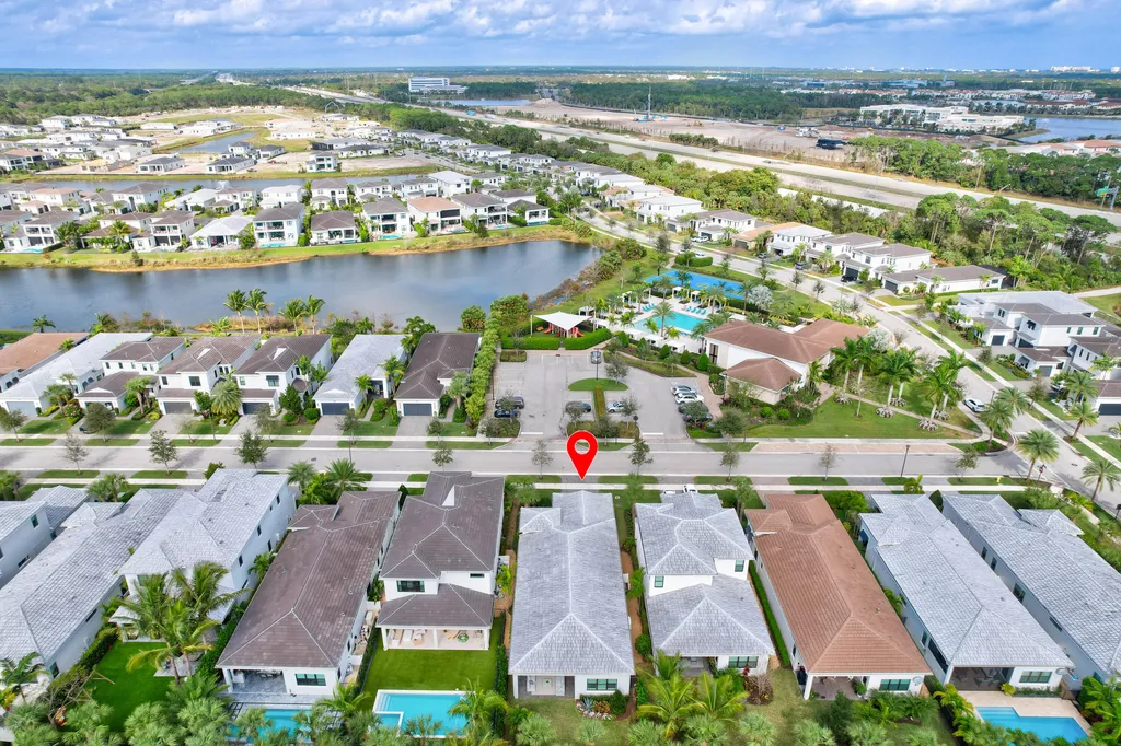 13710 Artisan Circle Palm Beach Gardens FL 33418