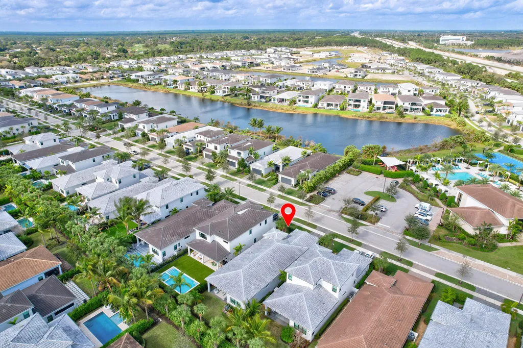 13710 Artisan Circle Palm Beach Gardens FL 33418