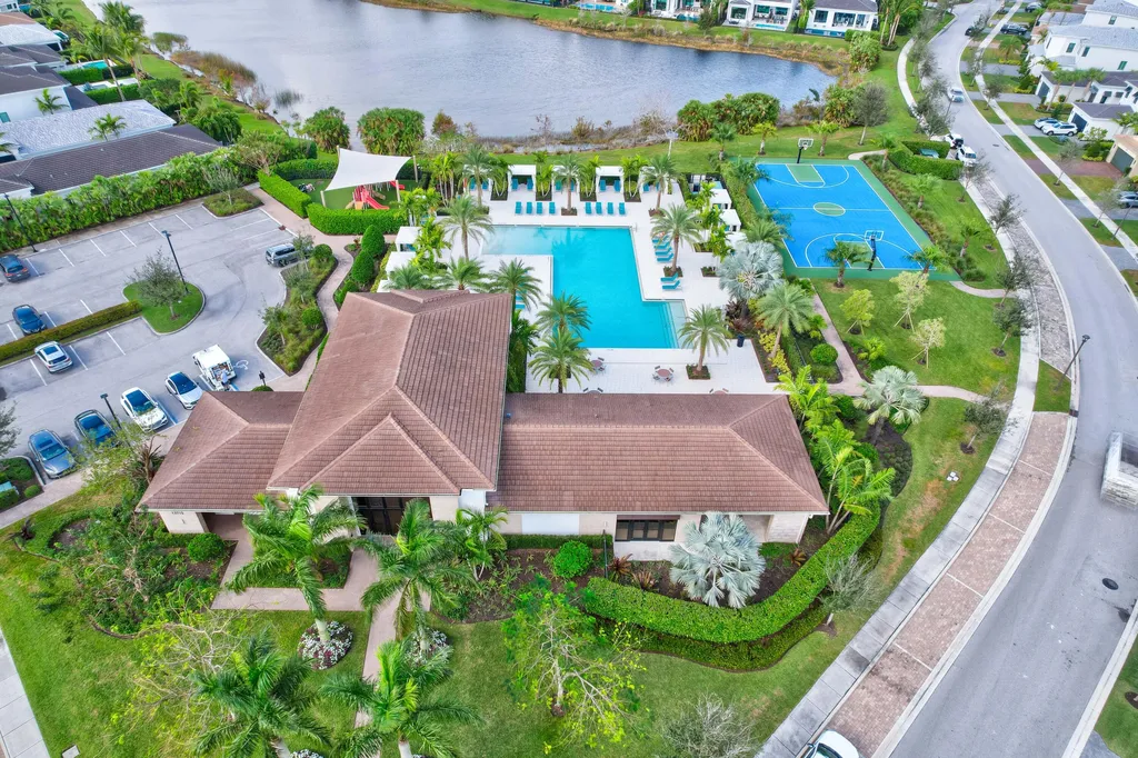 13710 Artisan Circle Palm Beach Gardens FL 33418