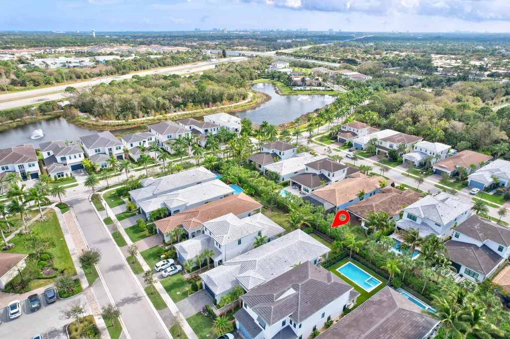 13710 Artisan Circle Palm Beach Gardens FL 33418