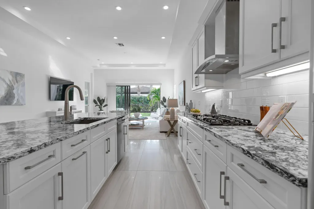13710 Artisan Circle Palm Beach Gardens FL 33418