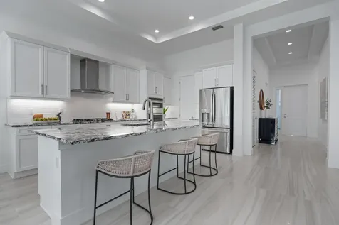 13710 Artisan Circle Palm Beach Gardens FL 33418