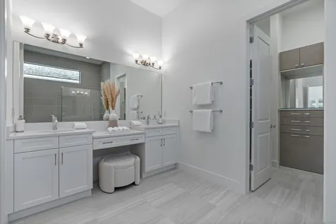 13710 Artisan Circle Palm Beach Gardens FL 33418