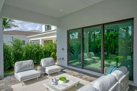 13710 Artisan Circle Palm Beach Gardens FL 33418
