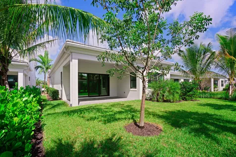 13710 Artisan Circle Palm Beach Gardens FL 33418