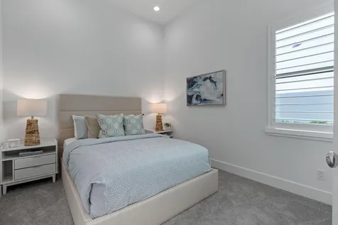 13710 Artisan Circle Palm Beach Gardens FL 33418