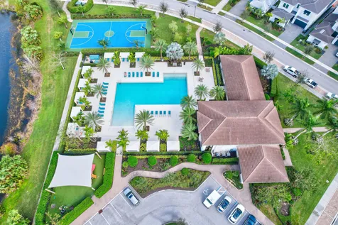 13710 Artisan Circle Palm Beach Gardens FL 33418