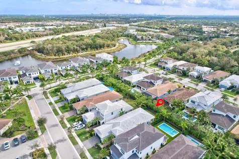 13710 Artisan Circle Palm Beach Gardens FL 33418