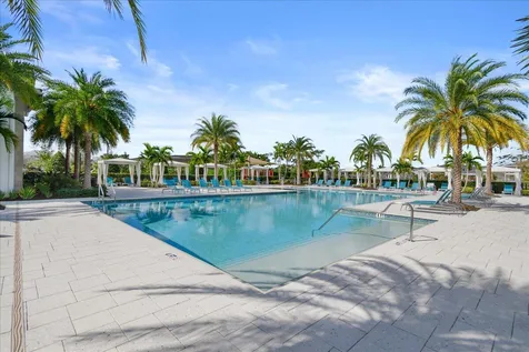 13710 Artisan Circle Palm Beach Gardens FL 33418