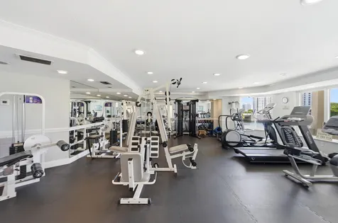 2880 NE 14th Street Causeway Pompano Beach FL 33062