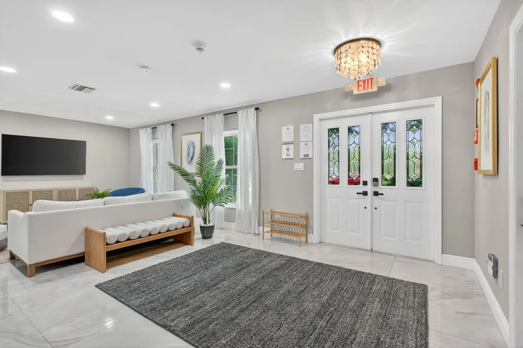2421 NW 114th Avenue Coral Springs FL 33065