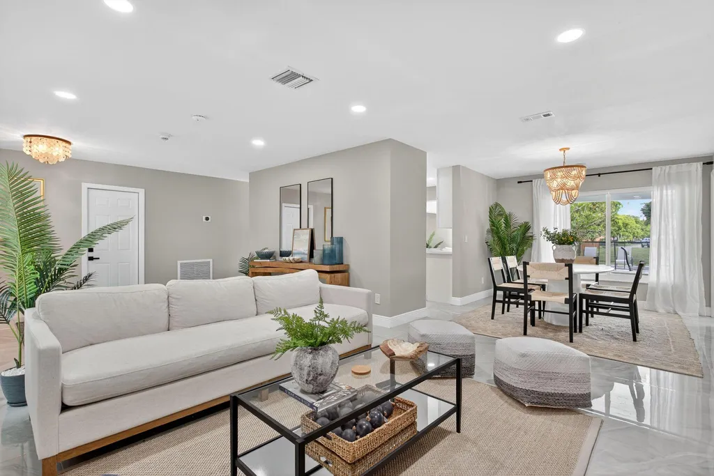 2421 NW 114th Avenue Coral Springs FL 33065