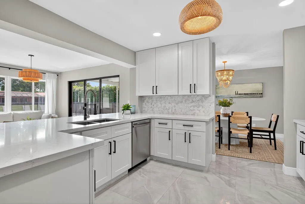 2421 NW 114th Avenue Coral Springs FL 33065