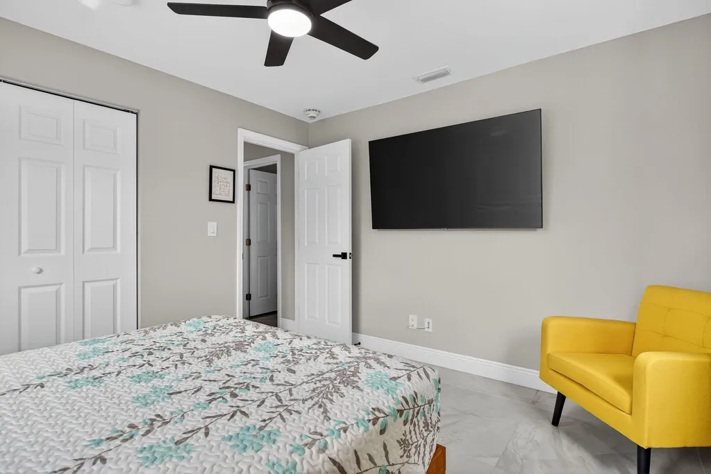 2421 NW 114th Avenue Coral Springs FL 33065