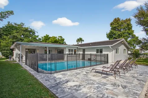 2421 NW 114th Avenue Coral Springs FL 33065