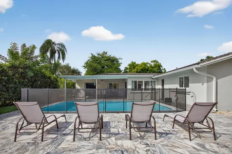 2421 NW 114th Avenue Coral Springs FL 33065