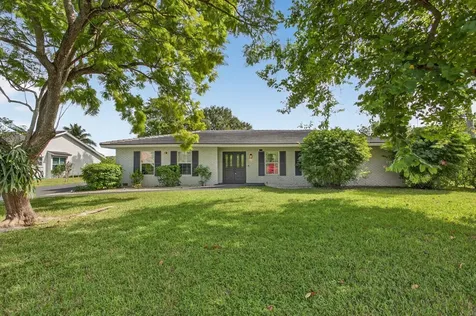 2421 NW 114th Avenue Coral Springs FL 33065