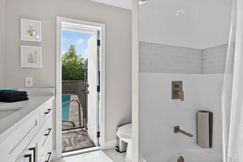 2421 NW 114th Avenue Coral Springs FL 33065