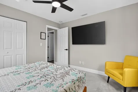 2421 NW 114th Avenue Coral Springs FL 33065