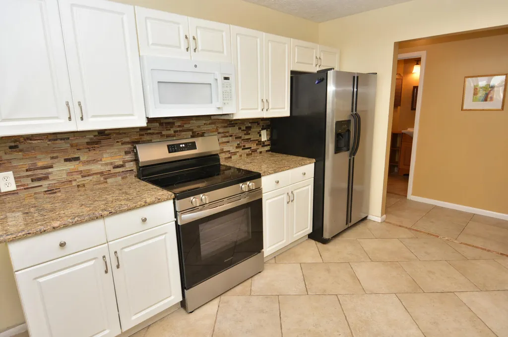 2198 SE Dolphin Road Port St Lucie FL 34952
