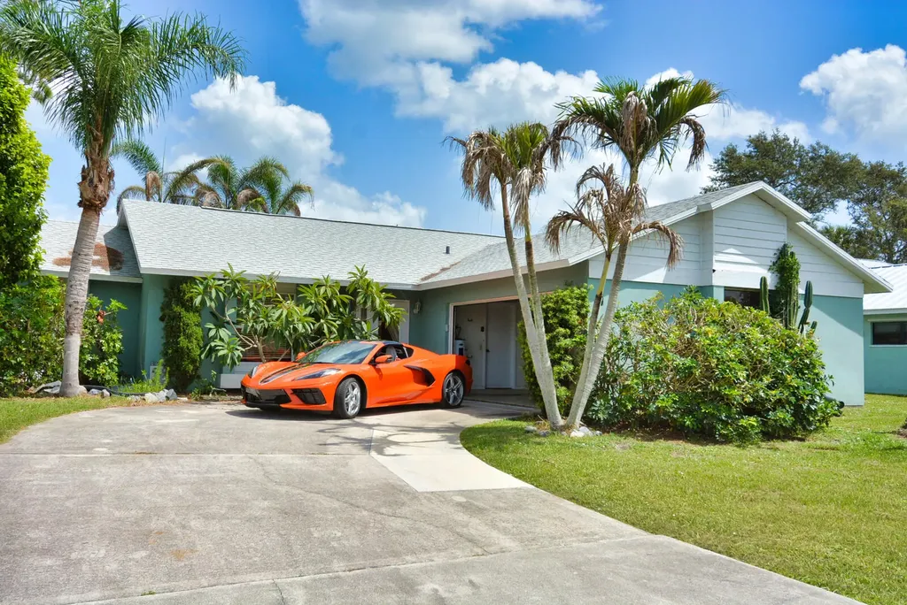 2198 SE Dolphin Road Port St Lucie FL 34952