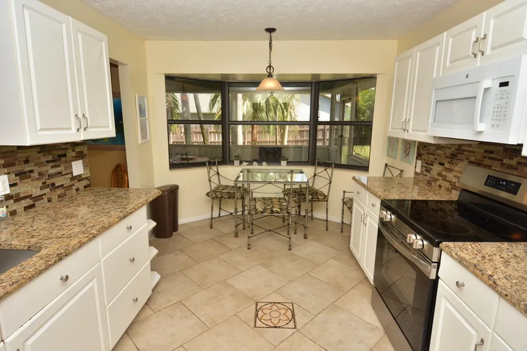2198 SE Dolphin Road Port St Lucie FL 34952