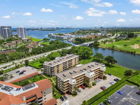 308 Golfview Road North Palm Beach FL 33408