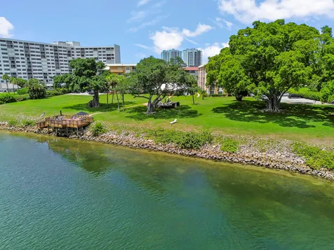 308 Golfview Road North Palm Beach FL 33408