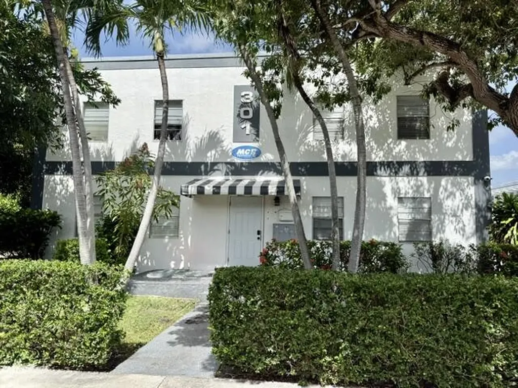 301 S M Street Lake Worth Beach FL 33460