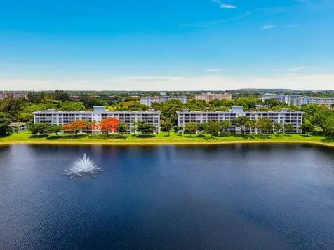 3100 N Course Lane Pompano Beach FL 33069
