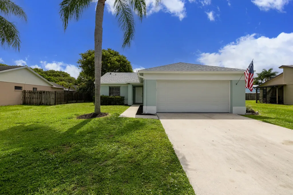 1322 Denlow Lane Royal Palm Beach FL 33411