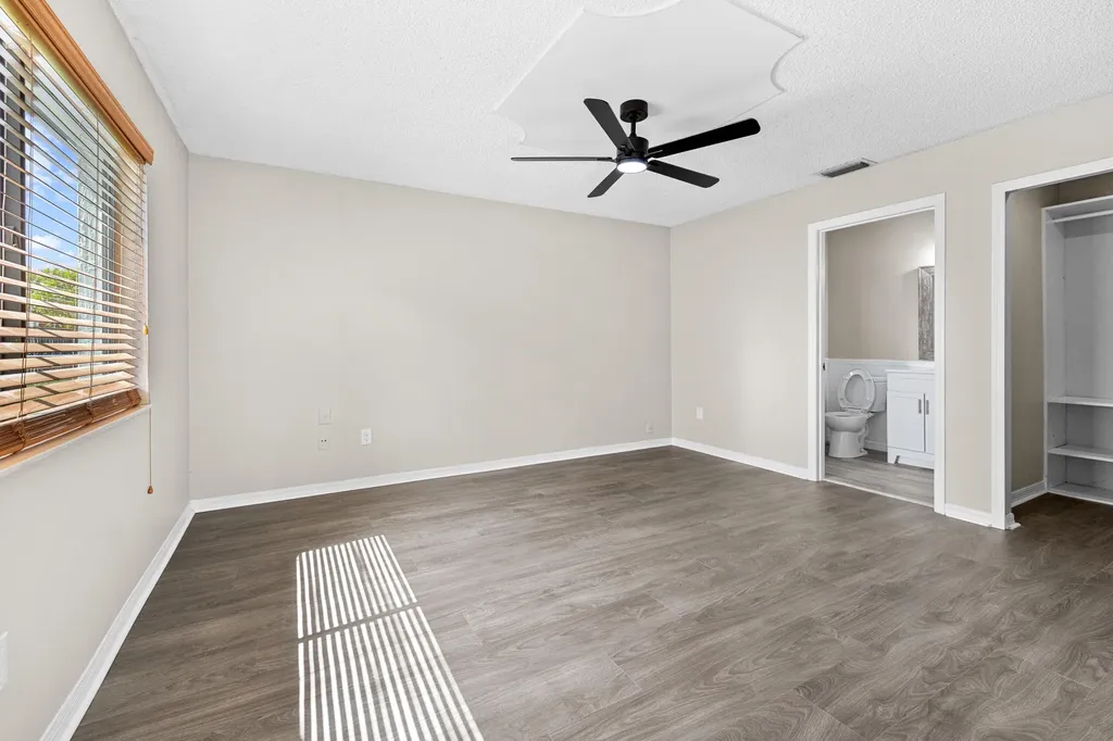 1322 Denlow Lane Royal Palm Beach FL 33411