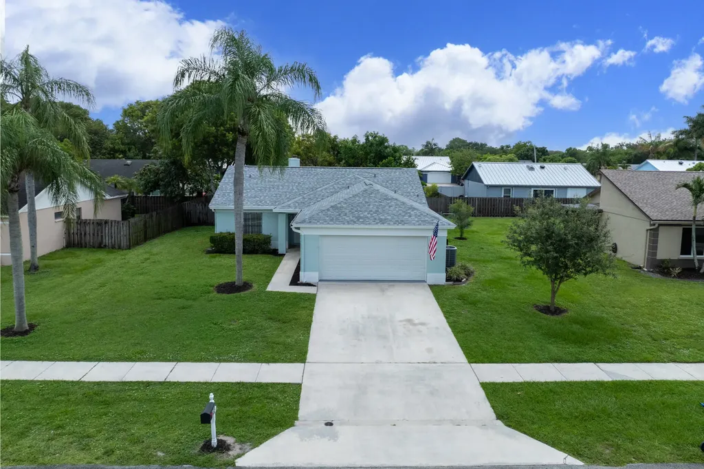1322 Denlow Lane Royal Palm Beach FL 33411