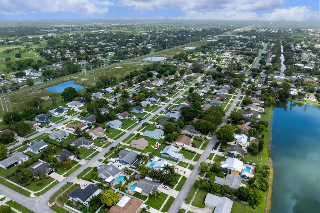 1322 Denlow Lane Royal Palm Beach FL 33411