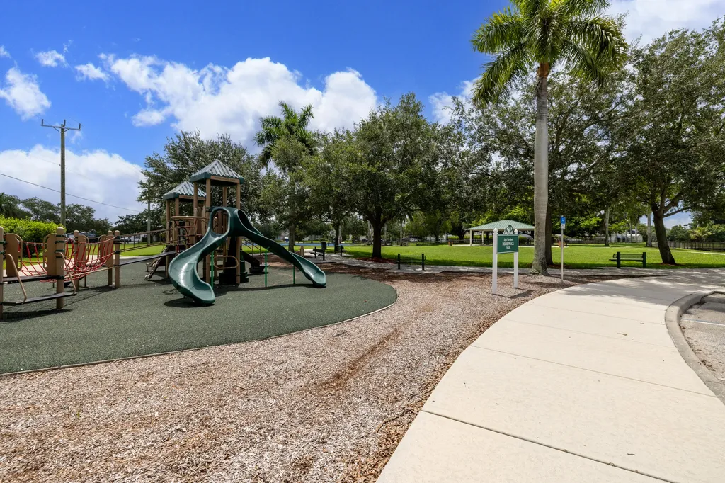 1322 Denlow Lane Royal Palm Beach FL 33411