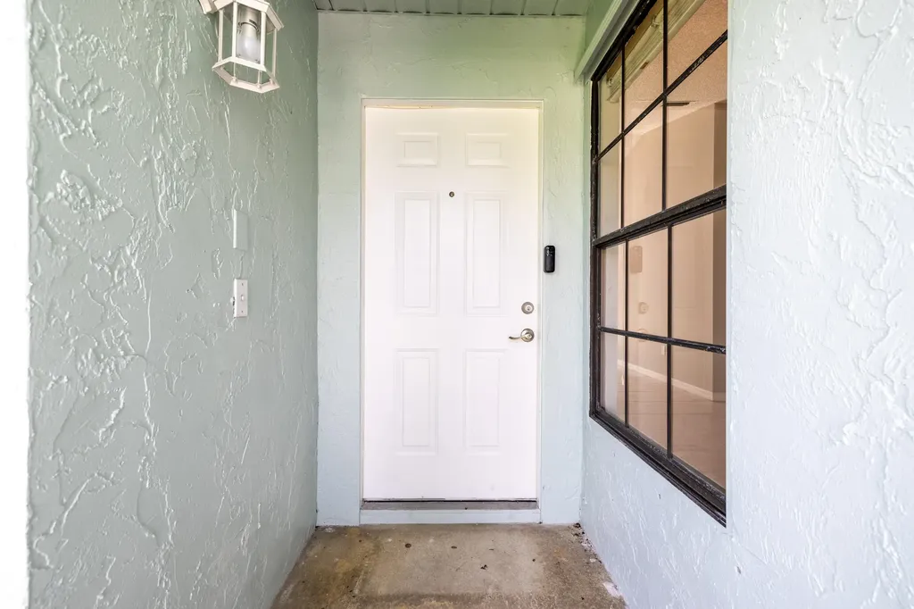 1322 Denlow Lane Royal Palm Beach FL 33411