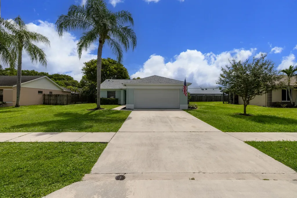 1322 Denlow Lane Royal Palm Beach FL 33411