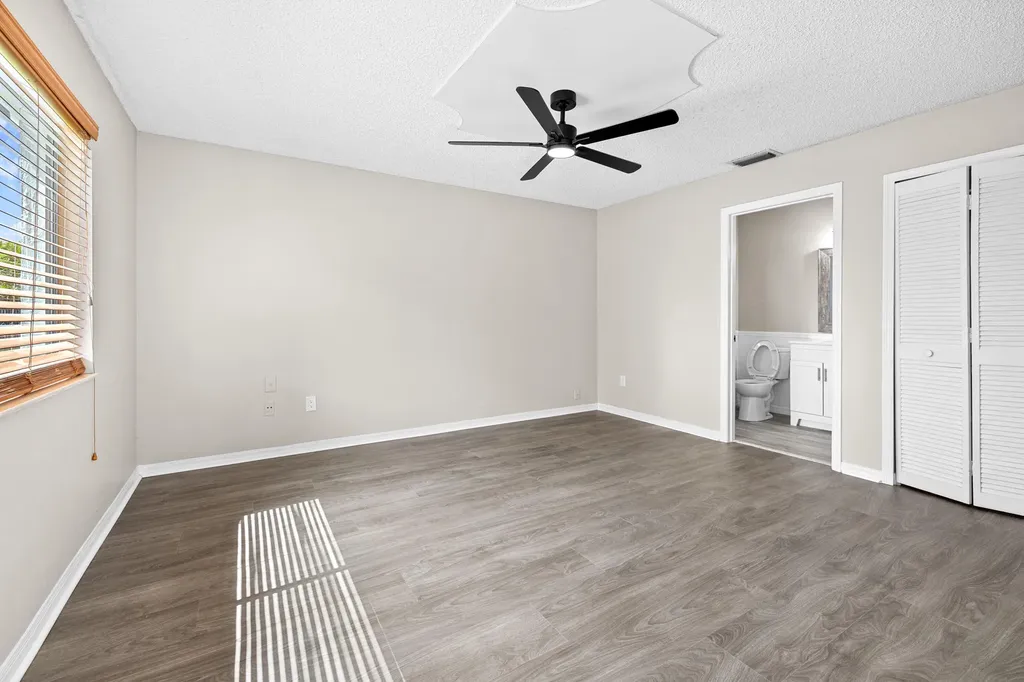 1322 Denlow Lane Royal Palm Beach FL 33411