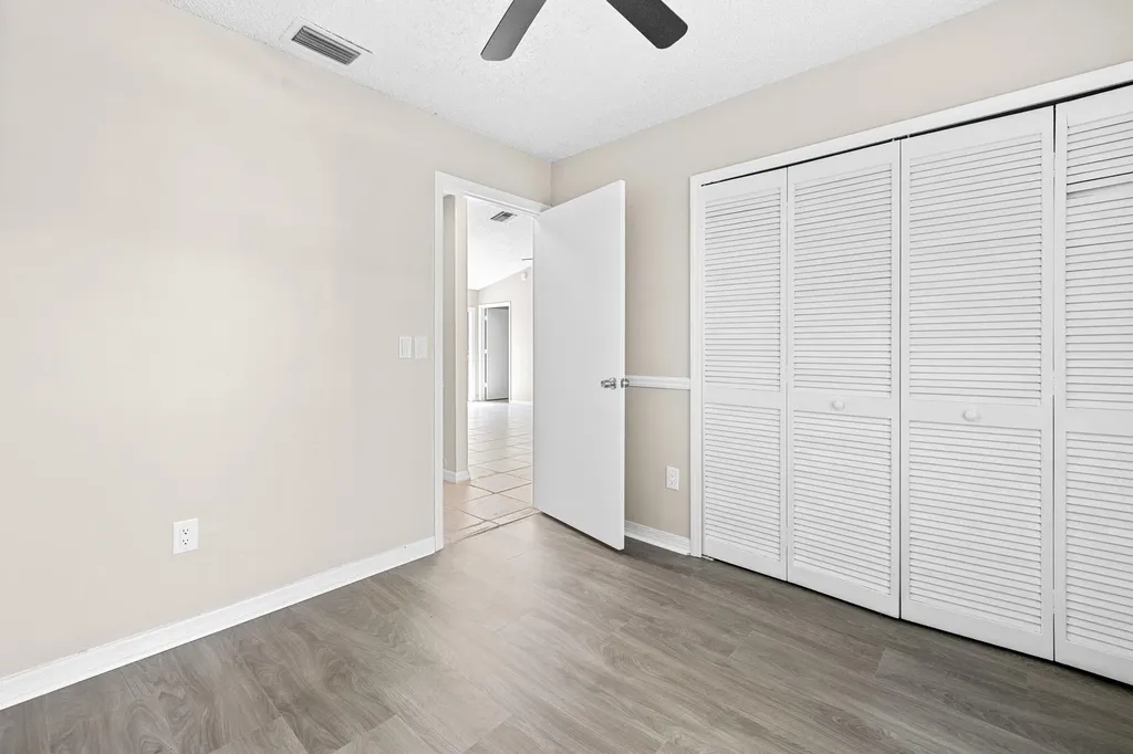 1322 Denlow Lane Royal Palm Beach FL 33411